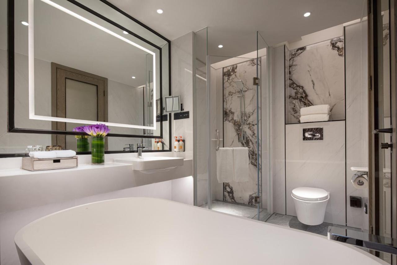 上海南新雅皇冠假日酒店 外观 照片 Bathroom