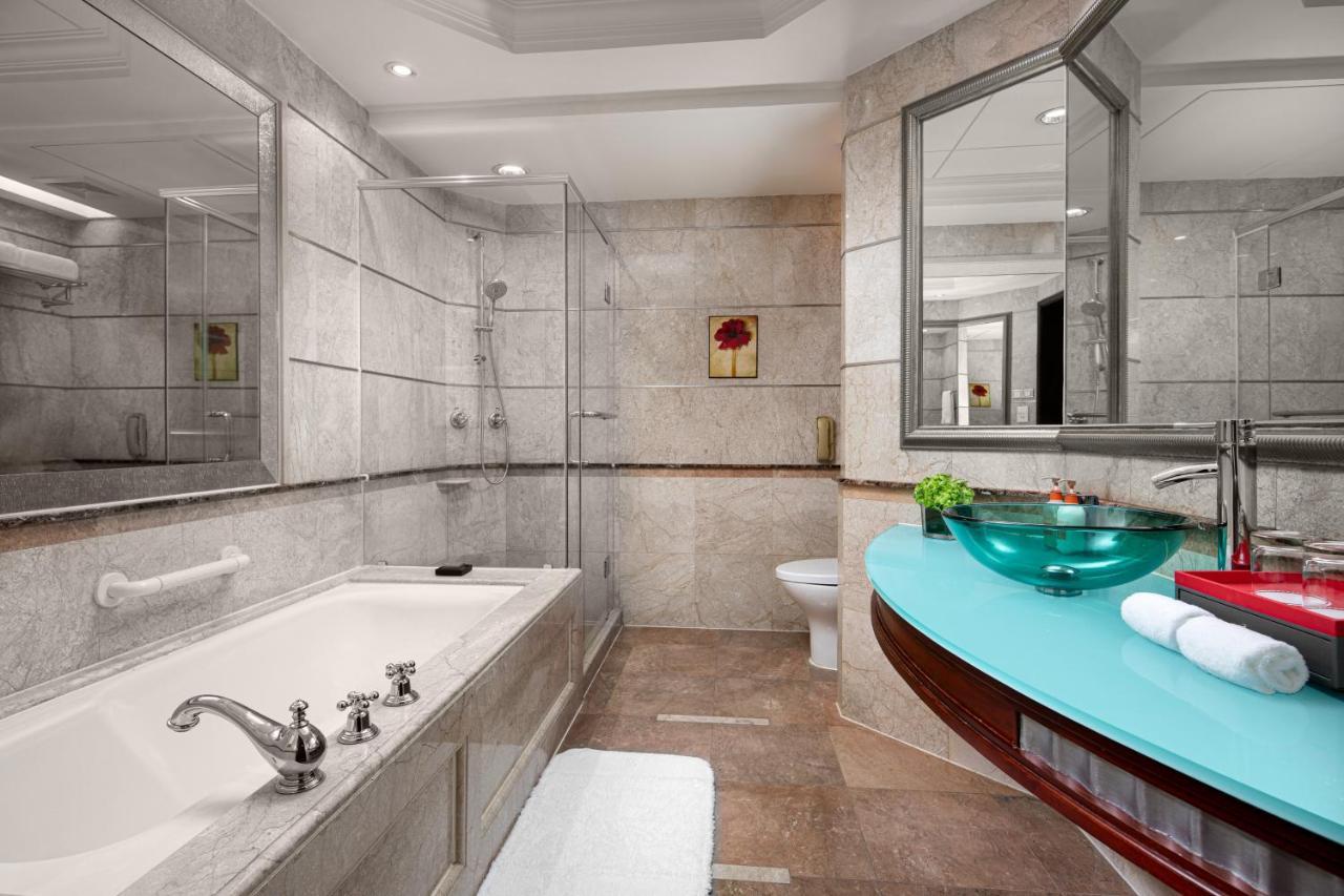上海南新雅皇冠假日酒店 外观 照片 Bathroom